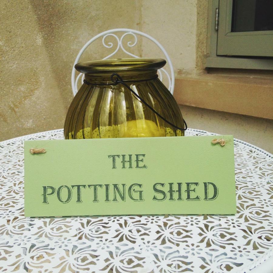 The Potting Shed Hotell Box  Exteriör bild